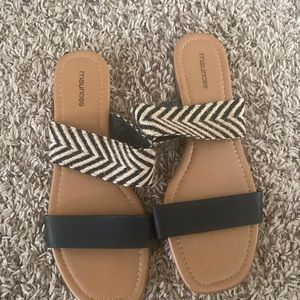 Maurices size 9 sandals